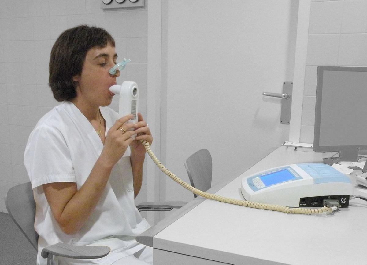 http://en.wikipedia.org/wiki/Spirometry